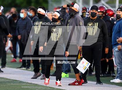 Thumbnail 3 in Warren vs. Downey photogallery.