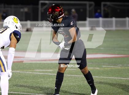 Thumbnail 2 in Warren vs. Downey photogallery.