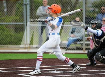 Thumbnail 3 in Worthington Kilbourne @ Olentangy Orange photogallery.