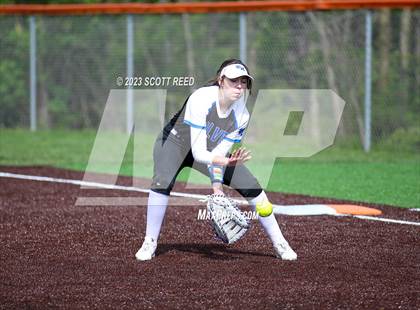 Thumbnail 2 in Worthington Kilbourne @ Olentangy Orange photogallery.