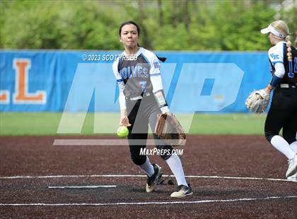 Thumbnail 2 in Worthington Kilbourne @ Olentangy Orange photogallery.