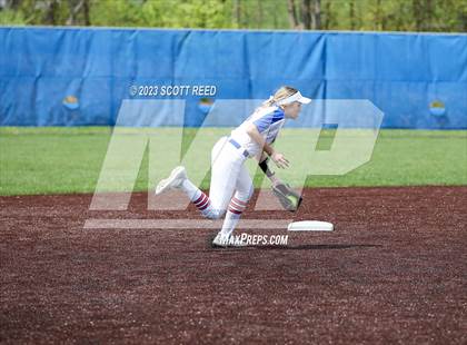 Thumbnail 2 in Worthington Kilbourne @ Olentangy Orange photogallery.