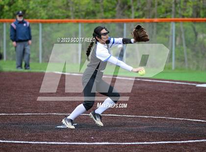 Thumbnail 3 in Worthington Kilbourne @ Olentangy Orange photogallery.
