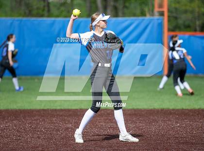 Thumbnail 1 in Worthington Kilbourne @ Olentangy Orange photogallery.
