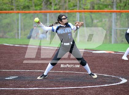 Thumbnail 2 in Worthington Kilbourne @ Olentangy Orange photogallery.