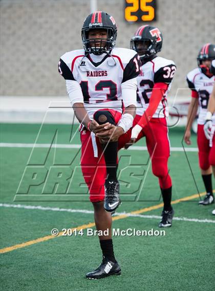 Thumbnail 2 in Lee vs Rowlett photogallery.