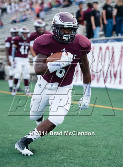 Thumbnail 3 in Lee vs Rowlett photogallery.