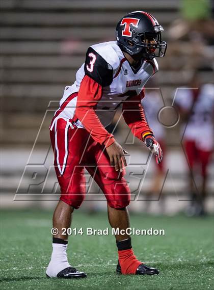 Thumbnail 1 in Lee vs Rowlett photogallery.