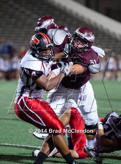 Thumbnail 2 in Lee vs Rowlett photogallery.