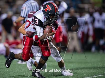 Thumbnail 1 in Lee vs Rowlett photogallery.
