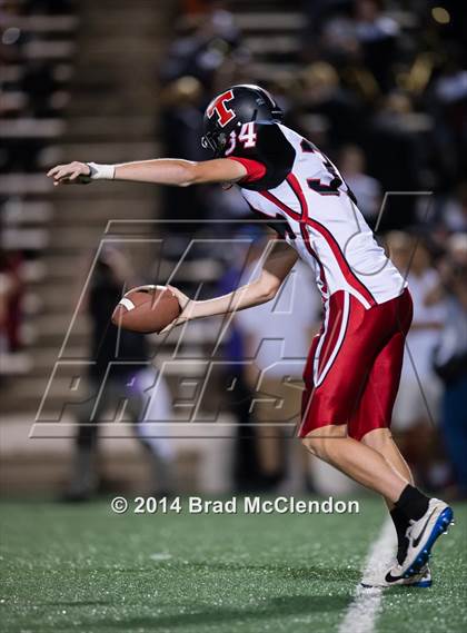 Thumbnail 1 in Lee vs Rowlett photogallery.