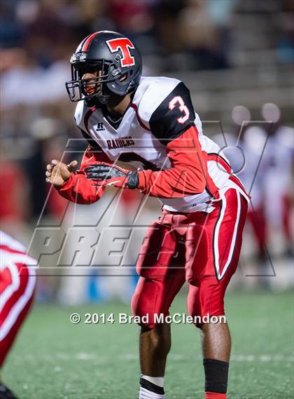 Thumbnail 1 in Lee vs Rowlett photogallery.