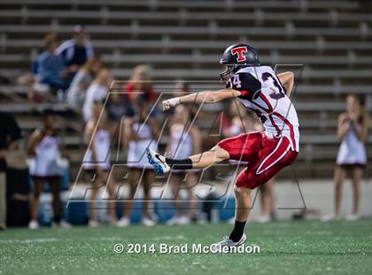 Thumbnail 2 in Lee vs Rowlett photogallery.