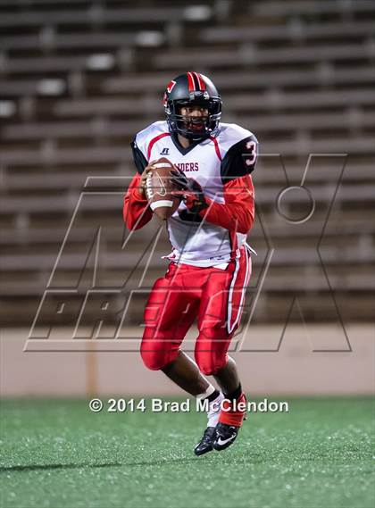 Thumbnail 2 in Lee vs Rowlett photogallery.