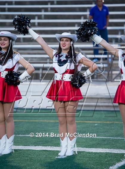 Thumbnail 2 in Lee vs Rowlett photogallery.