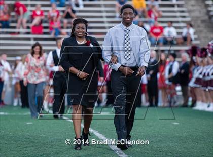 Thumbnail 2 in Lee vs Rowlett photogallery.