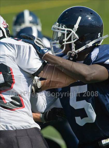 Thumbnail 1 in Smith @ Wethersfield photogallery.
