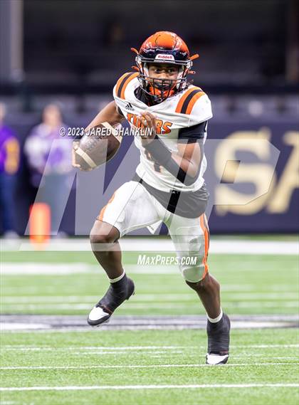 Thumbnail 2 in Opelousas @ Cecilia (LHSAA Division II Non-Select Final) photogallery.