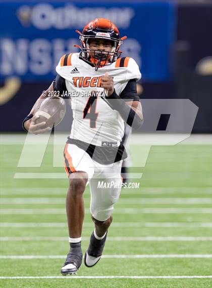 Thumbnail 2 in Opelousas @ Cecilia (LHSAA Division II Non-Select Final) photogallery.