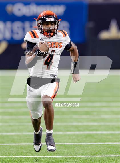 Thumbnail 3 in Opelousas @ Cecilia (LHSAA Division II Non-Select Final) photogallery.
