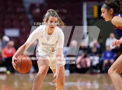 Thumbnail 3 in Mountain View vs. Bishop Guilfoyle (PIAA 1A Championship) photogallery.