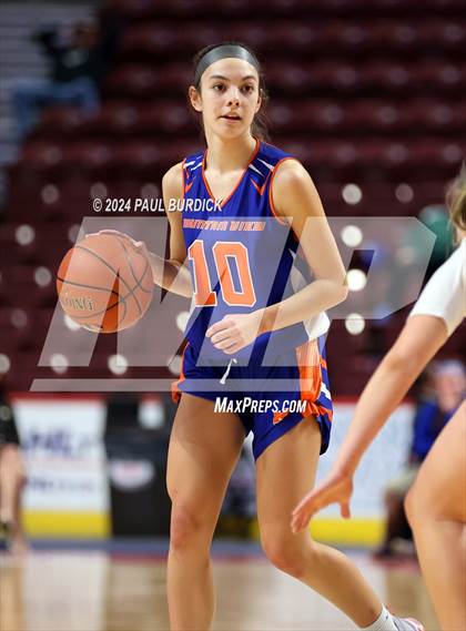 Thumbnail 1 in Mountain View vs. Bishop Guilfoyle (PIAA 1A Championship) photogallery.