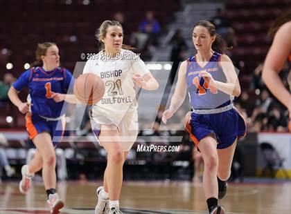 Thumbnail 2 in Mountain View vs. Bishop Guilfoyle (PIAA 1A Championship) photogallery.