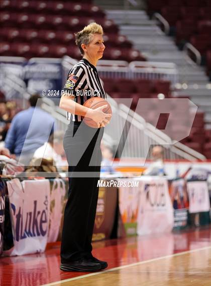 Thumbnail 3 in Mountain View vs. Bishop Guilfoyle (PIAA 1A Championship) photogallery.