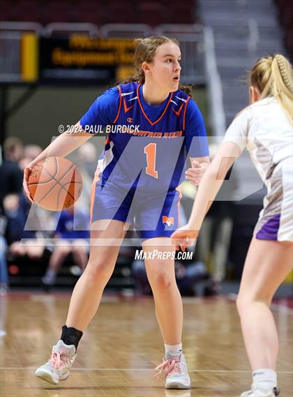 Thumbnail 1 in Mountain View vs. Bishop Guilfoyle (PIAA 1A Championship) photogallery.