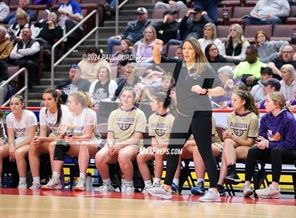 Thumbnail 2 in Mountain View vs. Bishop Guilfoyle (PIAA 1A Championship) photogallery.