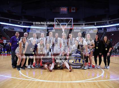 Thumbnail 2 in Mountain View vs. Bishop Guilfoyle (PIAA 1A Championship) photogallery.
