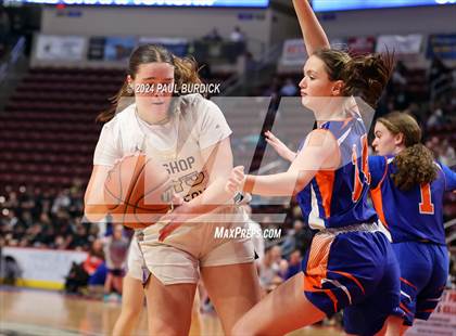 Thumbnail 2 in Mountain View vs. Bishop Guilfoyle (PIAA 1A Championship) photogallery.
