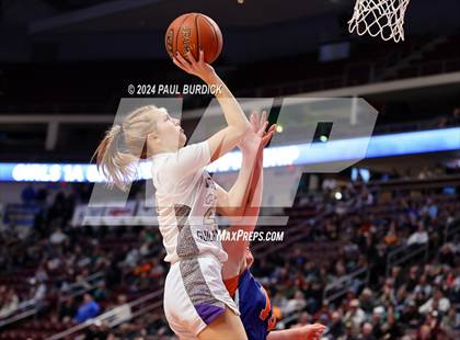 Thumbnail 2 in Mountain View vs. Bishop Guilfoyle (PIAA 1A Championship) photogallery.