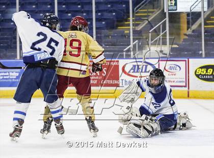 Thumbnail 1 in Boston College High vs. Seton Hall Prep (Notre Dame New Year's Invitational Semifinal) photogallery.
