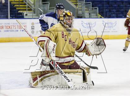Thumbnail 2 in Boston College High vs. Seton Hall Prep (Notre Dame New Year's Invitational Semifinal) photogallery.