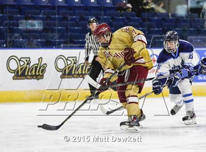 Thumbnail 2 in Boston College High vs. Seton Hall Prep (Notre Dame New Year's Invitational Semifinal) photogallery.
