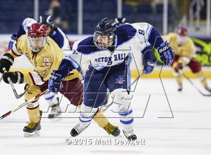 Thumbnail 2 in Boston College High vs. Seton Hall Prep (Notre Dame New Year's Invitational Semifinal) photogallery.