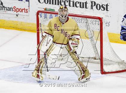 Thumbnail 2 in Boston College High vs. Seton Hall Prep (Notre Dame New Year's Invitational Semifinal) photogallery.