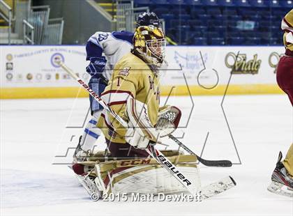 Thumbnail 1 in Boston College High vs. Seton Hall Prep (Notre Dame New Year's Invitational Semifinal) photogallery.
