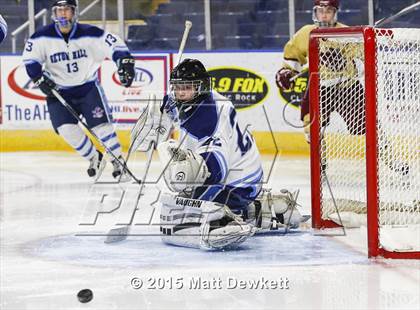 Thumbnail 3 in Boston College High vs. Seton Hall Prep (Notre Dame New Year's Invitational Semifinal) photogallery.