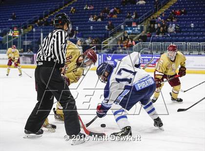 Thumbnail 2 in Boston College High vs. Seton Hall Prep (Notre Dame New Year's Invitational Semifinal) photogallery.