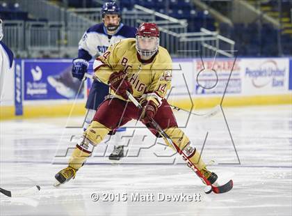 Thumbnail 2 in Boston College High vs. Seton Hall Prep (Notre Dame New Year's Invitational Semifinal) photogallery.