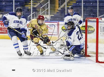 Thumbnail 1 in Boston College High vs. Seton Hall Prep (Notre Dame New Year's Invitational Semifinal) photogallery.