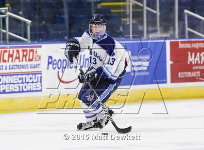 Thumbnail 1 in Boston College High vs. Seton Hall Prep (Notre Dame New Year's Invitational Semifinal) photogallery.