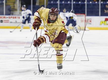 Thumbnail 3 in Boston College High vs. Seton Hall Prep (Notre Dame New Year's Invitational Semifinal) photogallery.
