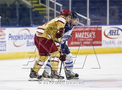 Thumbnail 2 in Boston College High vs. Seton Hall Prep (Notre Dame New Year's Invitational Semifinal) photogallery.