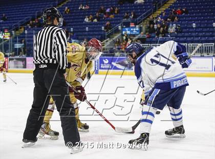 Thumbnail 1 in Boston College High vs. Seton Hall Prep (Notre Dame New Year's Invitational Semifinal) photogallery.