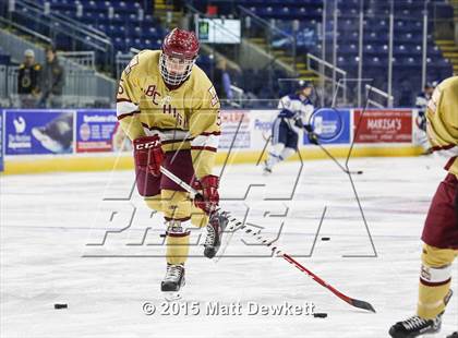 Thumbnail 2 in Boston College High vs. Seton Hall Prep (Notre Dame New Year's Invitational Semifinal) photogallery.