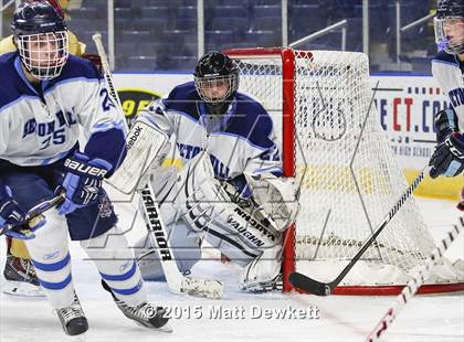Thumbnail 3 in Boston College High vs. Seton Hall Prep (Notre Dame New Year's Invitational Semifinal) photogallery.