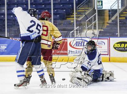 Thumbnail 3 in Boston College High vs. Seton Hall Prep (Notre Dame New Year's Invitational Semifinal) photogallery.